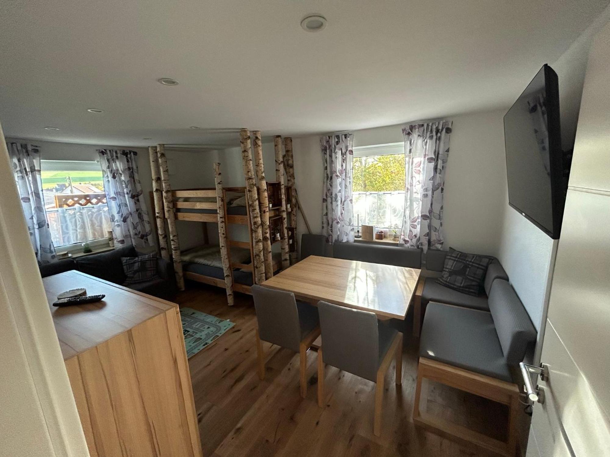 Im Usseltal - Zirben - Monheimer Alb - Altmuehltal - Familie Geyer Daiting Apartment *